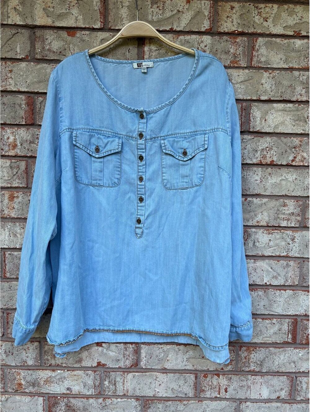 Kut from the Kloth Chambray Denim Top Size L